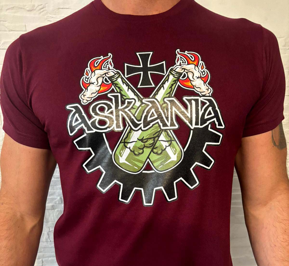 Askania logo T-Shirt Size M